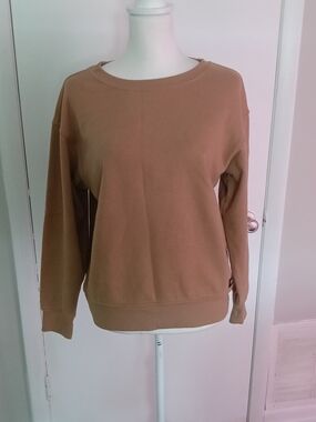Calvin Klein camel tan crewneck sweatshirt
